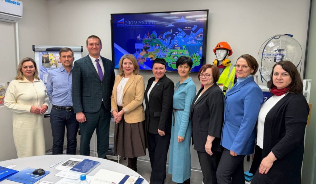 oblozka-kopiia-large.jpg oblozka-kopiia-large.jpg